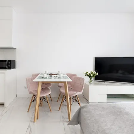 Bel Mare Sunrise With Balcony & Wellness Zone By Rent Like *