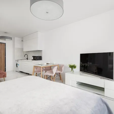 Bel Mare Sunrise With Balcony & Wellness Zone By Rent Like *